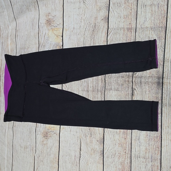 Lululemon Wunder Under Crop *ReversibleTender Violet / Black 19" size 4 - Picture 5 of 9